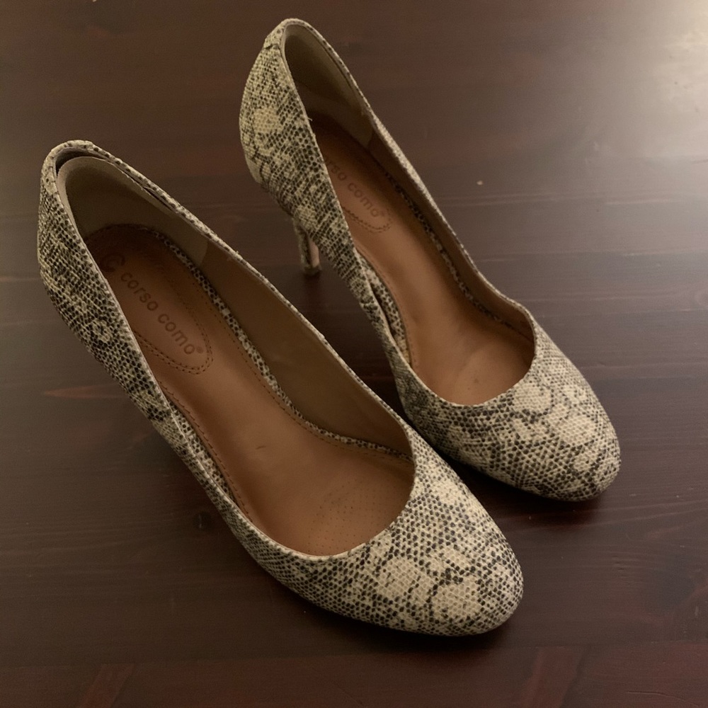 Corso Como Webster snake embossed pumps